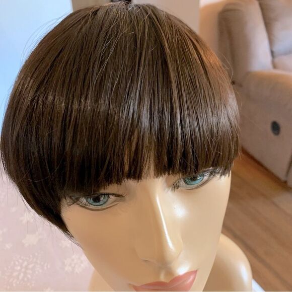 Elegant Short Brown Wig Gorgeous - Picture 6 of 8